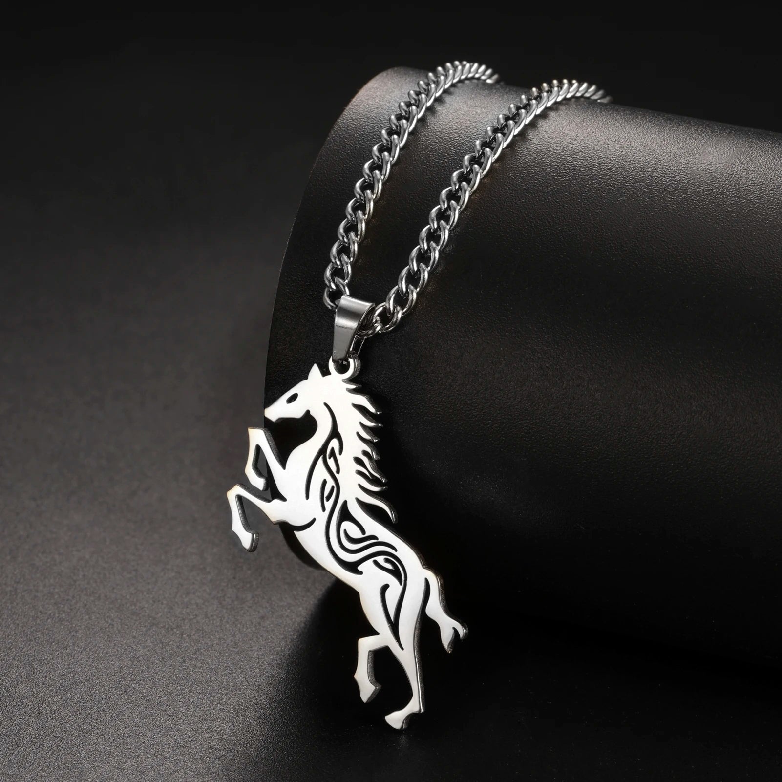 pendentif cheval