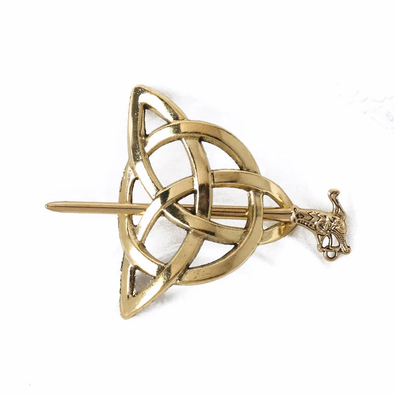 Broche Trisquera