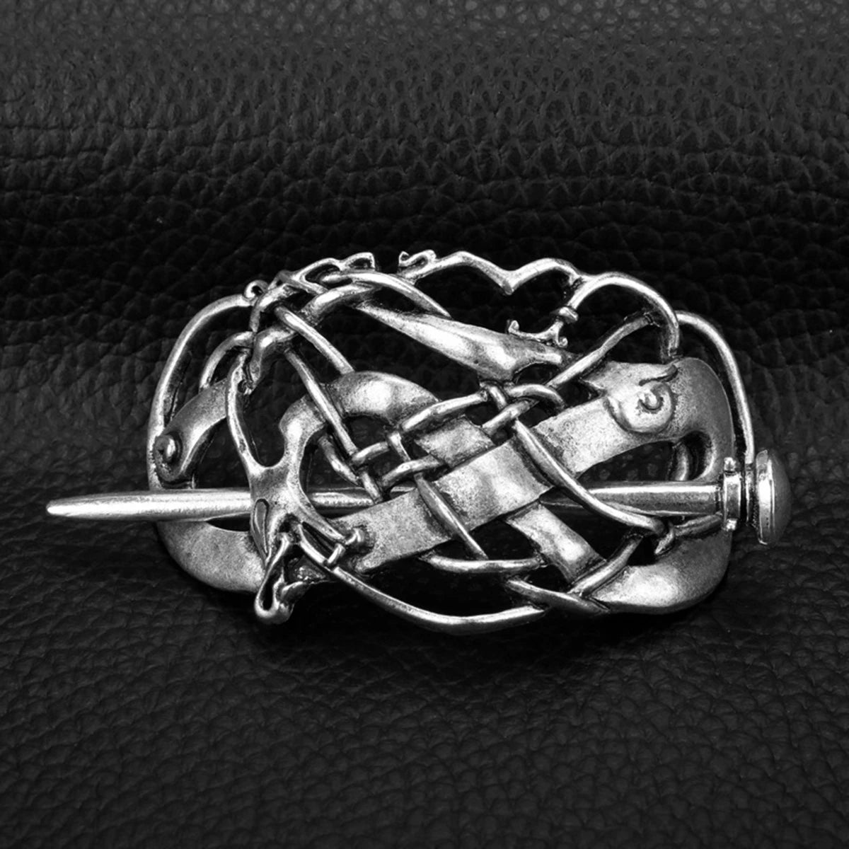 Broche argentée
